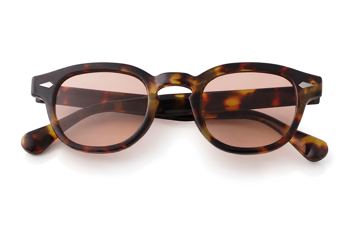 Lunettes de soleil KM5 Sunrise Ibiza, monture écaille ambrée et verres rosés poudrés, collection Vintage